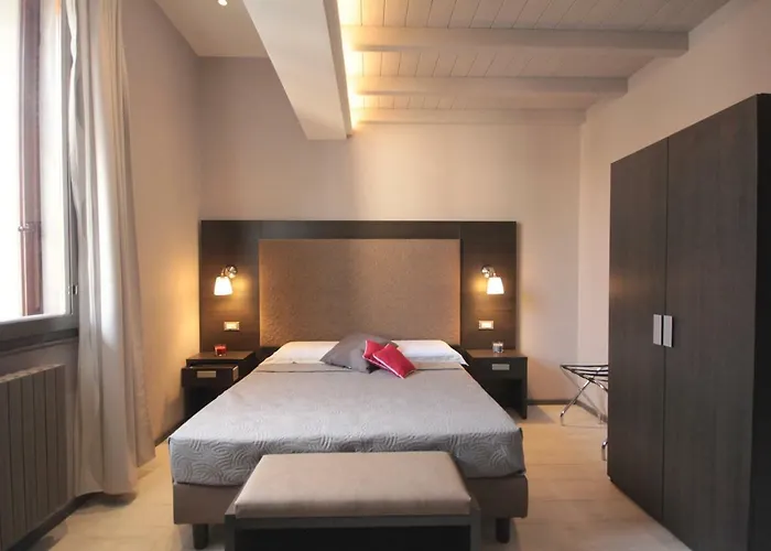 Eda Grey Δωμάτια σε οικογενειακή κατοικία Φλωρεντία