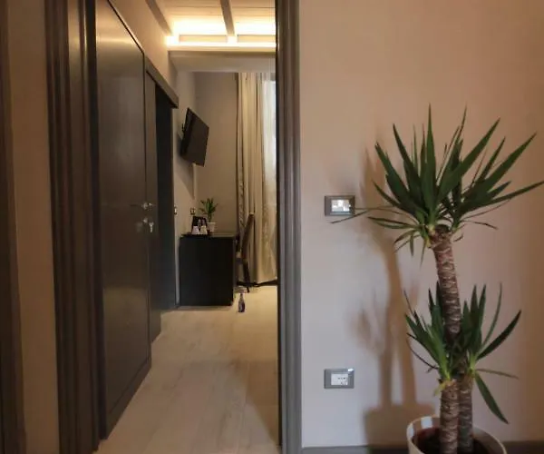 Δωμάτια σε οικογενειακή κατοικία Eda Grey