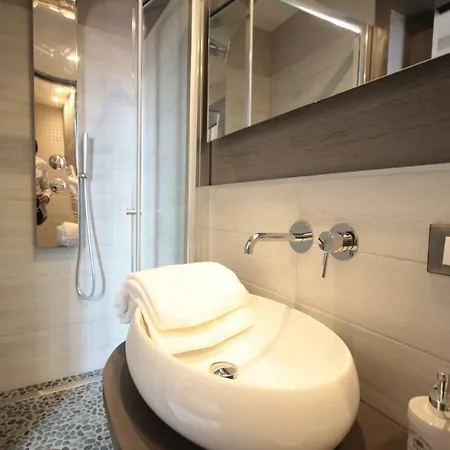 Eda Grey 佛罗伦萨